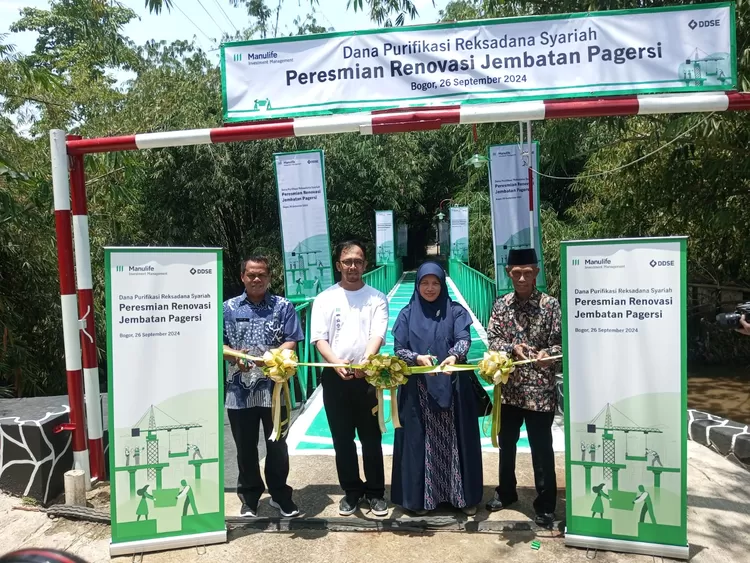 Peresmian Jembatan Pagersi yang menghubungkan Kecamatan Cibinong - Bojonggede, Kabupaten Bogor usai direnovasi, Kamis, 26 September 2024. 