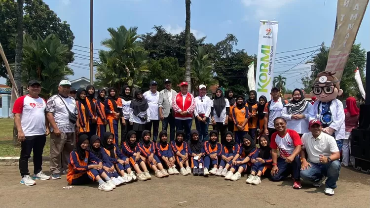 Pj Bupati Bogor Bachril Bakri mengajak warga Bogor untuk menjaga kesehatan jantung