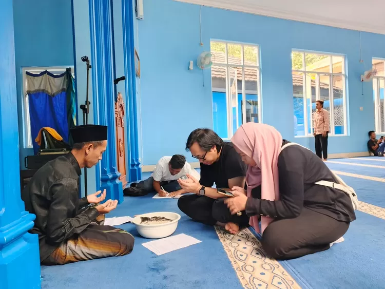 Masjid An Naba PWI Kota Bogor menerima 535 muzakki yang menyalurkan zakat fitrah. Tidak hanya para wartawan, tapi juga karyawan NBS Skincare