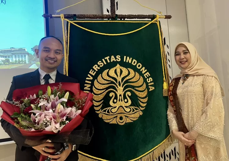 Dr. dr Yanuar Ardani bersama istri tercinta dr. Ingga Ifada - Foto: Henri Lukmanul Hakim
