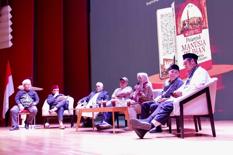 Sejumlah ulama dan tokoh hadir memberikan pandangan dalam buku tersebut - Foto: Henri Lukmanul Hakim