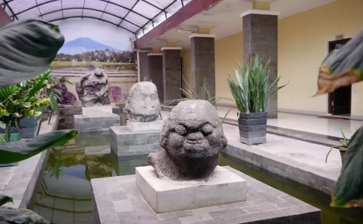 Bagian dalam museum Balaputera Dewa