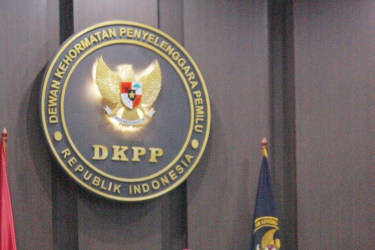 Dkpp Periksa Ketua Anggota Kpu Kota Makassar Buntut Pemberhentian Panitia Pemungutan Suara Akurat