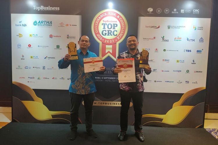 Berdedikasi Pada GRC, PT PLN Batam Raih Dua Penghargaan TOP GRC Awards ...