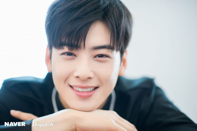 Foto diduga Lee Dong Hwi adik Cha Eun Woo beredar ganteng banget