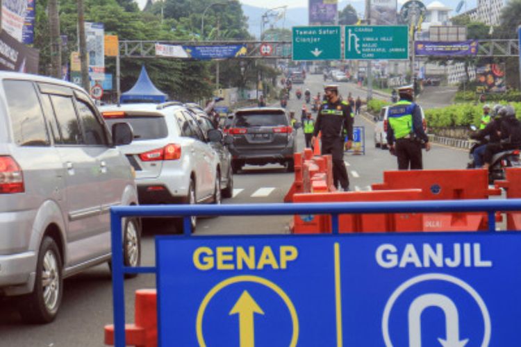 Long Weekend Dimulai Besok, Polisi Terapkan Gage di Jalur Puncak Bogor