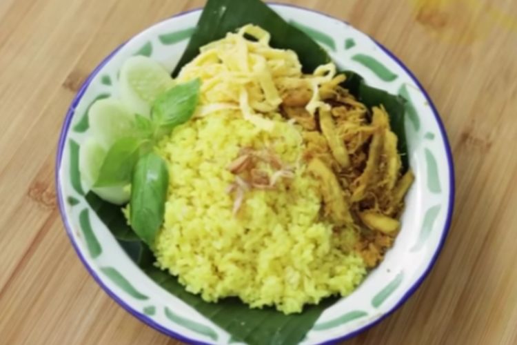 Resep Nasi Kuning Rice Cooker ala Chef Devina Hermawan: Enak, Praktis, Cocok Buat Sarapan!