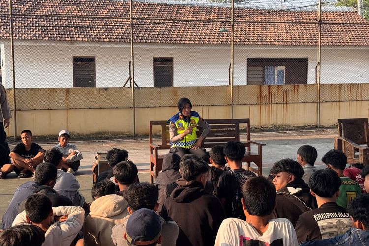 Polres Kendal Tertibkan Puluhan Remaja di Weleri, 48 Motor Diamankan