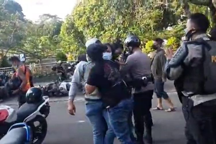 Polri Jelaskan Soal Tudingan Polisi Menyamar Jadi Mahasiswa Saat Demo ...