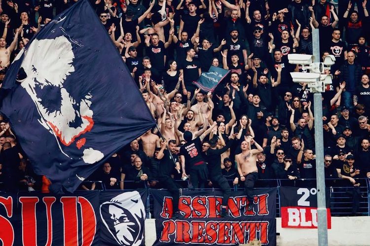  Tersingkir dari Liga Europa, Ultras Milan Lakukan Chant Konfrontasi Kepada Timnya