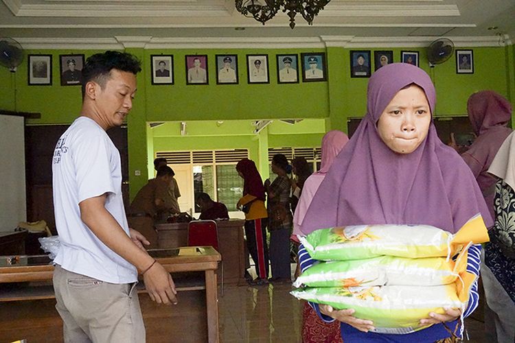 Pemprov Jateng Akan Tingkatkan Program Operasi Pasar Dan Pasar Murah ...