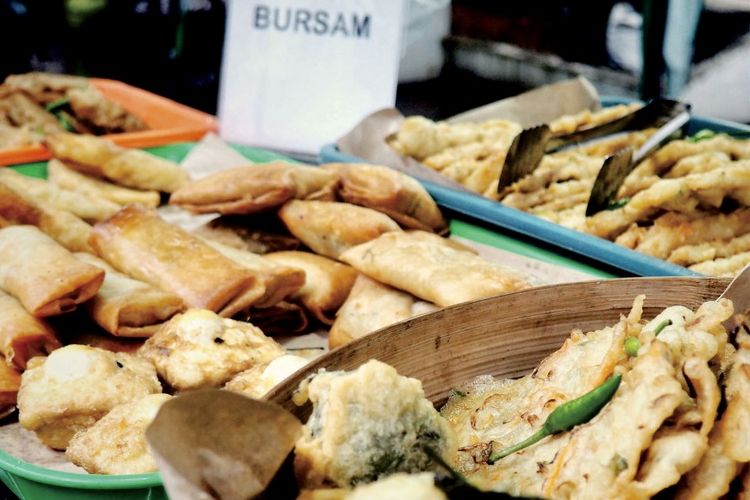 Nasi Kucing Kuliner Khas Penuh Sarat Makna