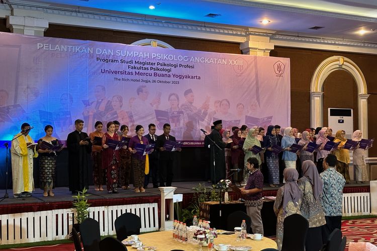 UMBY Telurkan 42 Psikolog Baru, Diminta Bantu Masyarakat Urai Persoalan Kesehatan Mental