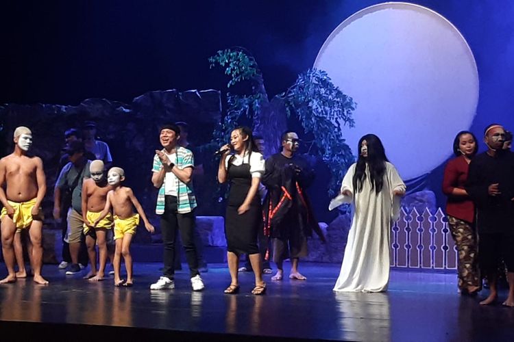  'REBON' TBY Pentaskan Lakon 'Kembar Ambyar' Lemparkan Humor Segar