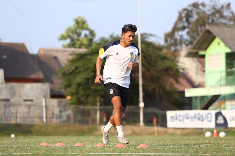 PSIM Pinjam Arya Gerryan dari Borneo, Berikut Rekam Jejaknya