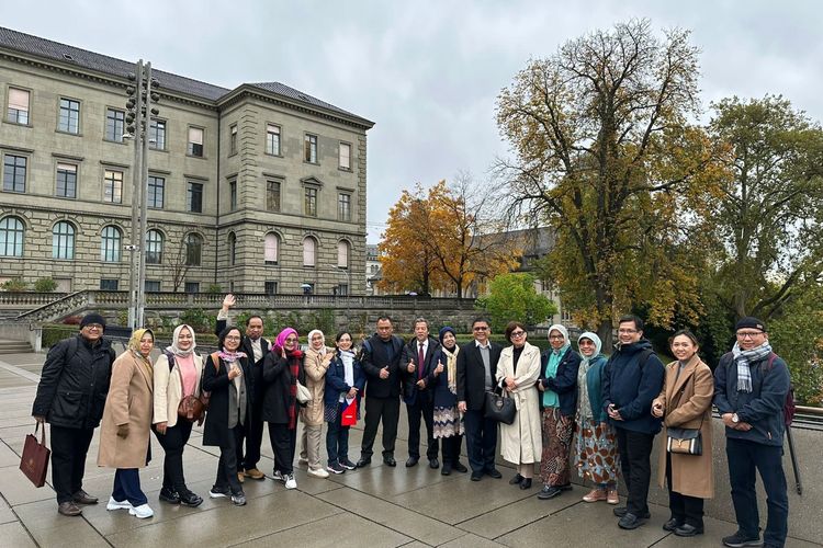   Bangun Kemitraan Strategis, Rektor UGM Kunjungi Universitas di Eropa