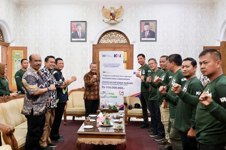 KAI Daop 6 Tanam 14 Ribu Bibit Pohon di Temanggung