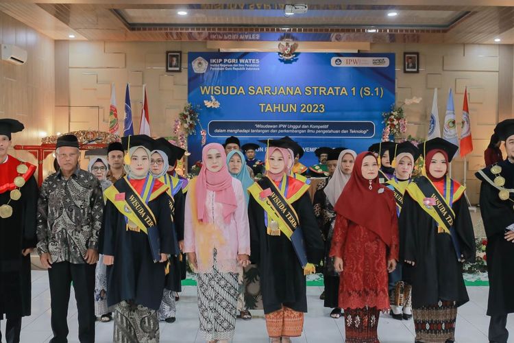  IPW Wisuda, Pendidikan dan Kebudayaan Saling Terkait