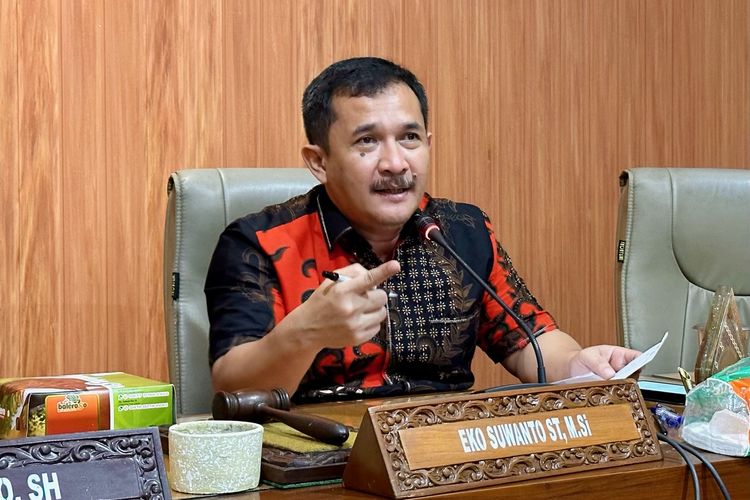 Sakiti Warga Jogja, Politisi DPRD DIY Minta Polisi Proses Hukum Ade Armando