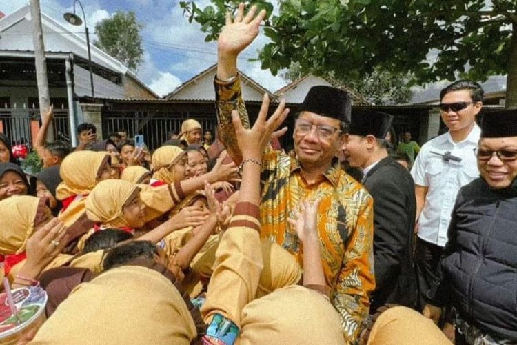 Mahfud MD Tegaskan Bahwa Politik Tidak Kotor, Yang Kotor Pemainnya