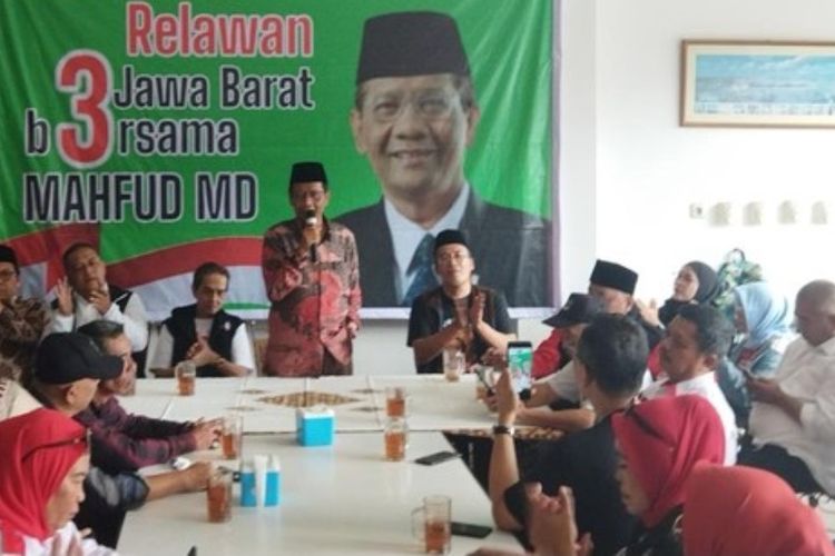 Ibu Rumah Tangga Tanya Tentang Kelanjutan Bansos, Mahfud MD Beri Jawaban Tegas