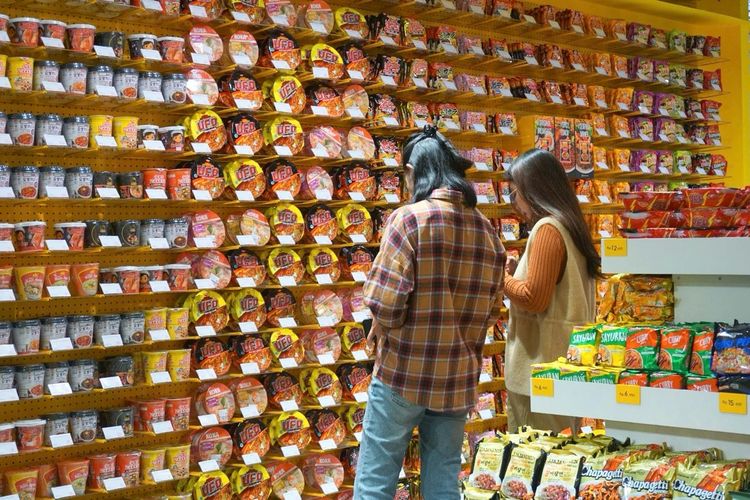 Lengkapi Kebutuhan Belanja, Jogja City Mall Hadirkan KKV dan Re – Opening Gramedia