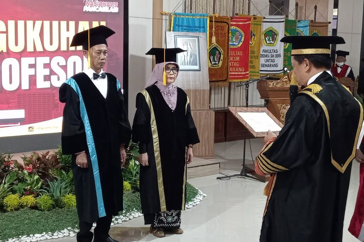 Tutup Tahun 2023, Untag Semarang Tambah Dua Guru Besar