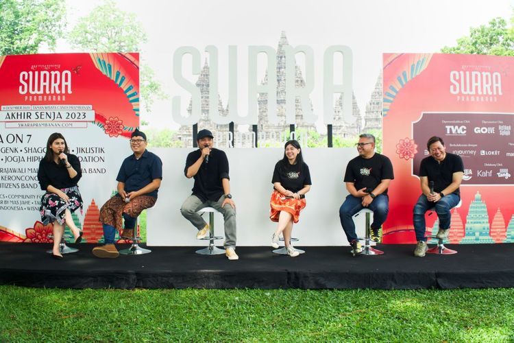   Sheila On 7, Shaggydog dan Ndarboy Genk Gemuruhkan Candi Prambanan