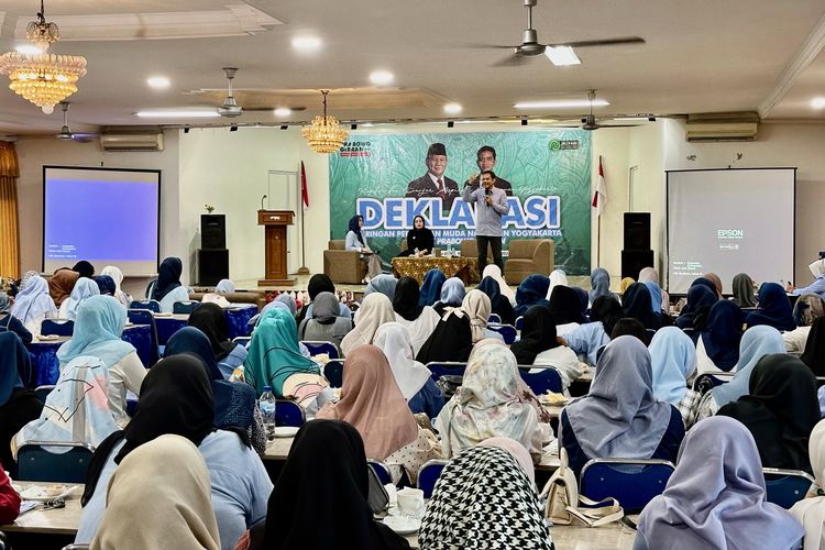 Ratusan Perempuan Muda Nahdliyin Jogja Berkumpul, Deklarasi Dukung Prabowo-Gibran
