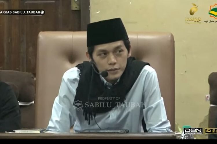 Kontroversi Kebaikan: Gus Iqdam dapat Kritik Atas Aksinya Bagi-bagi Uang saat Rutinan Sabilu Taubah   
