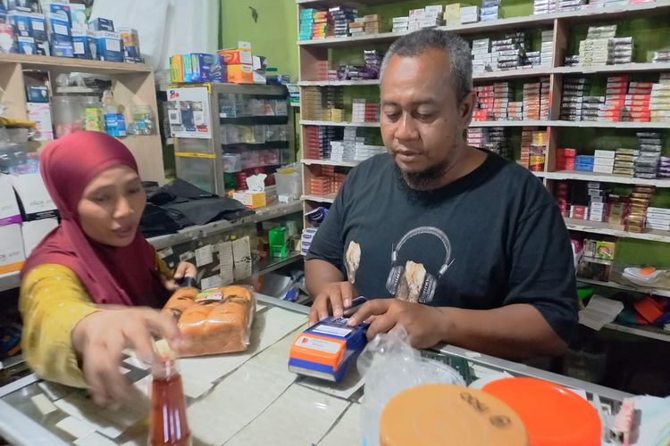 Cerita Sukses BRIlink Warung Ismoyo, Jadi Solusi Pelayanan Keuangan Cepat dan Mudah di Pelosok Desa