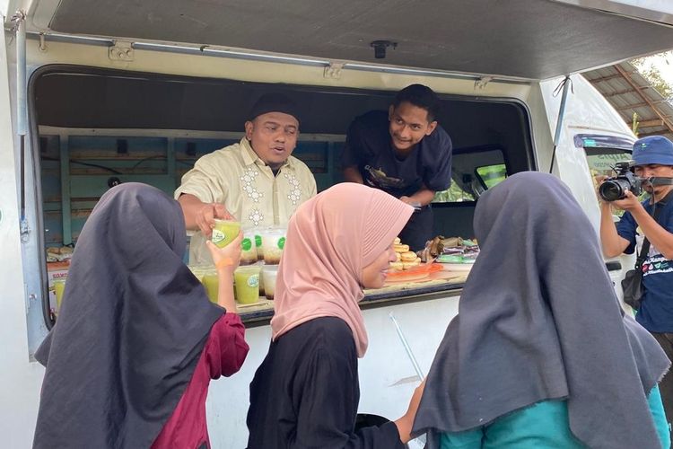 Grebek Kampung Dompet Dhuafa, Santuni Anak Yatim hingga Bagi Menu Buka Puasa