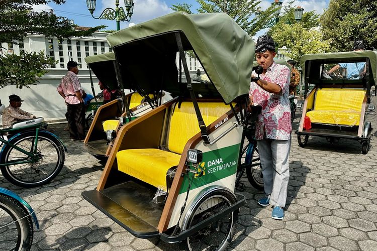 50 Becak Listrik Beroperasi di Jogja, Ini Penampakan Estetiknya