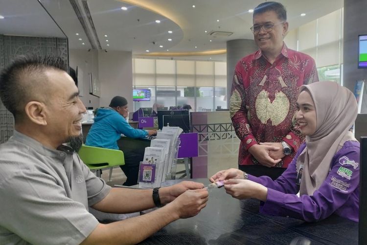   Bank Muamalat Rilis Kartu Debit Nirsentuh untuk Jemaah Haji