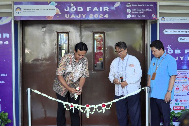 Puluhan Perusahaan Siap Rekrut Talenta Muda melalui Job Fair UAJY