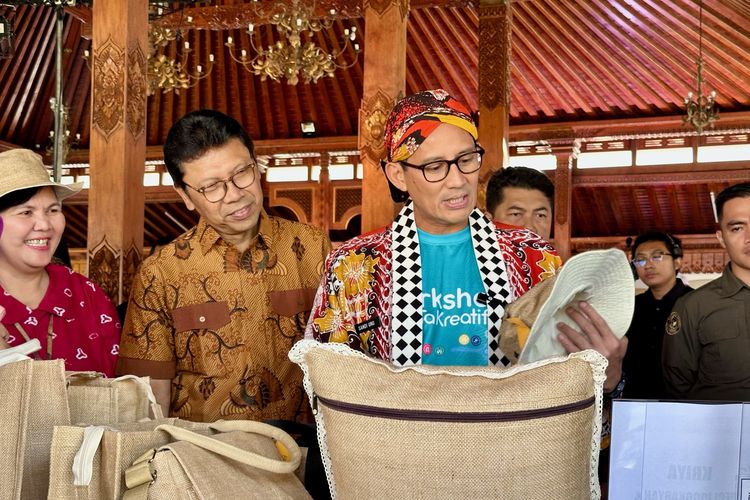 Diskusi Bareng Pelaku Ekraf Kota Yogya, Sandiaga Uno : Jangan Sampai Wisatawan Jadi 'Rohana'