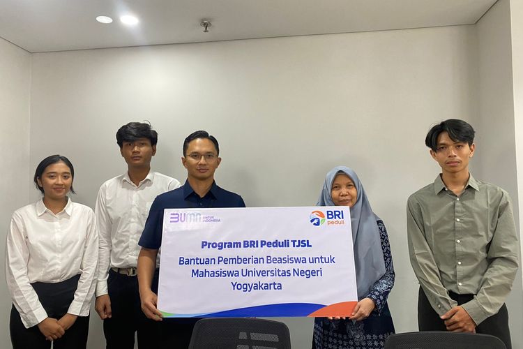 BRI Berikan Beasiswa ke 30 Mahasiswa UNY