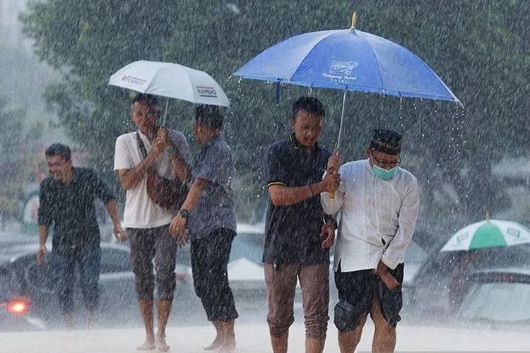 Sebagian Besar Kota di Indonesia, Termasuk Yogyakarta Diperkirakan Hujan Hari Ini,