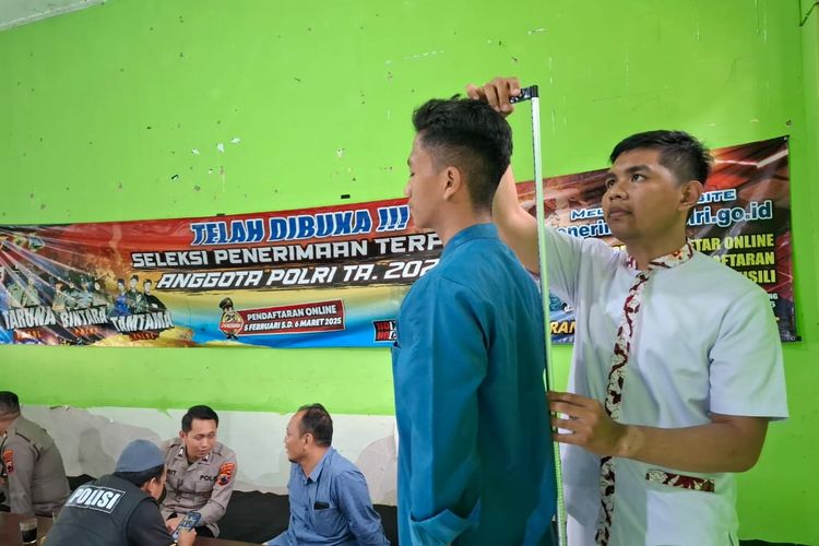 Santri Didorong Menjadi Polisi, Diberi Kemudahan Mendaftar