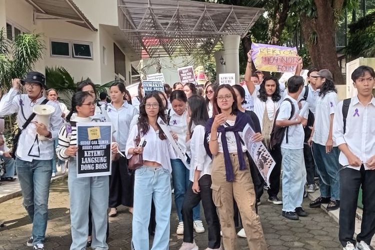 UKSW Salatiga Kembali Bergolak, Ribuan Mahasiswa Demo Kecam Rektor