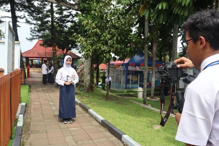 Siswa SMP Purbalingga Adu Kreativitas dalam Lomba Vlog, Cerita, dan Mendongeng