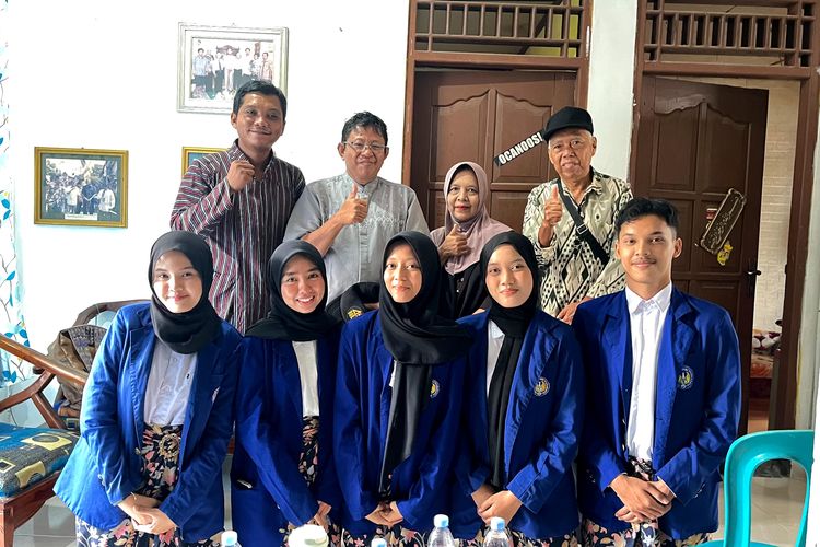  DigiCODE: Inisiatif Digitalisasi Sekolah Sungai Code oleh Mahasiswa UNY