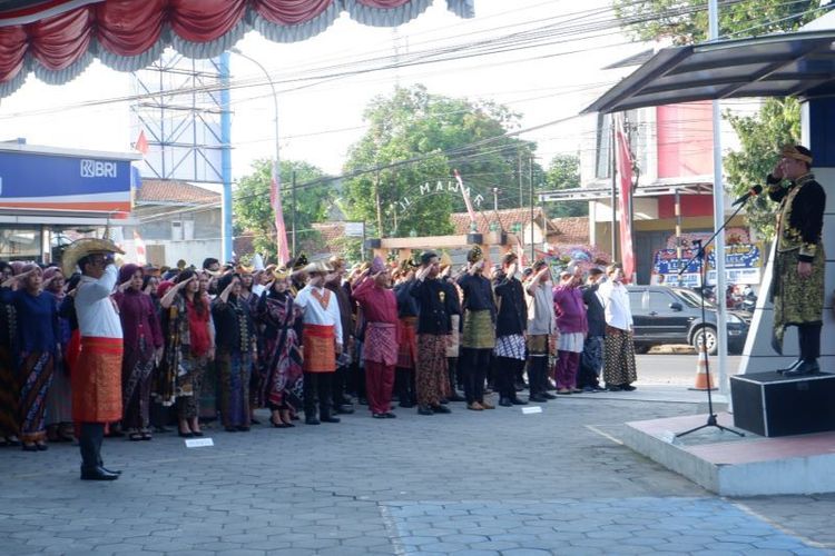 Peringati HUT Ke-80 RI, BRI Gombong Gelar Upacara dan Aneka Lomba