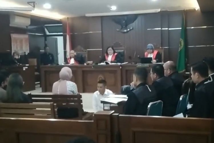 Christiano Tarigan Berlutut, Ibunda Korban Pilih Maaf Meski Luka Belum Pulih