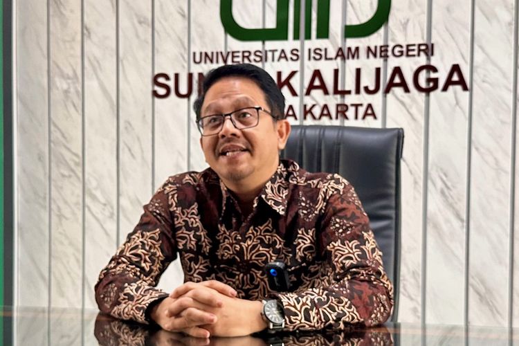 Rektor UIN Sunan Kalijaga Ajak Mahasiswa Kawal Demokrasi dalam Koridor Hukum