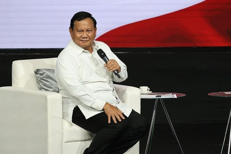 Prabowo Sampaikan 8 Program Cepat dan 17 Program Prioritas di UGM