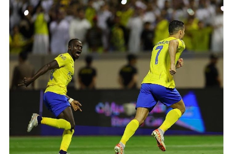 Al Nassr Unggul 2-1 Atas Al Ta'ee, Penalti Ronaldo Penentu Kemenangan Al Nassr