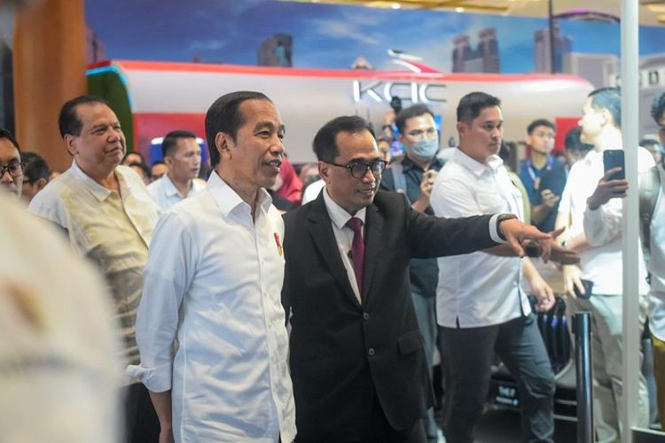 Jokowi, Luhut, Hingga Sandiaga Uno Hadiri Pameran HUB Space X KAI Expo 2023,