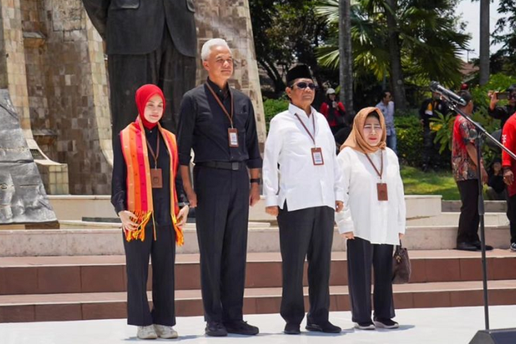 Daftar ke KPU, Mahfud MD Pakai Baju yang Sempat Disiapkan saat Batal Jadi Cawapres Jokowi di 2019