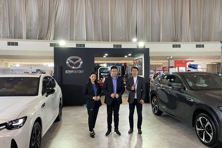 Pamerkan Produk Andalan, Mazda Indonesia Pukau Pengunjung di GIIAS Semarang 2023
